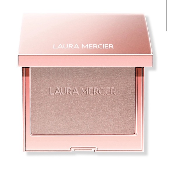 laura mercier Other - NEW Laura Mercier Rose Glow Highlighting Powder